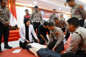 Polres Situbondo Gandeng IDI Latih Personel Kemampuan Basic Life Support